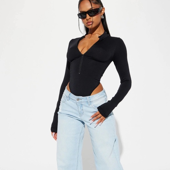 Women’s size 0 Like It That Low Stretch Wide Leg Jeans, new w/ tags Fashion Nova - Picture 1 of 4